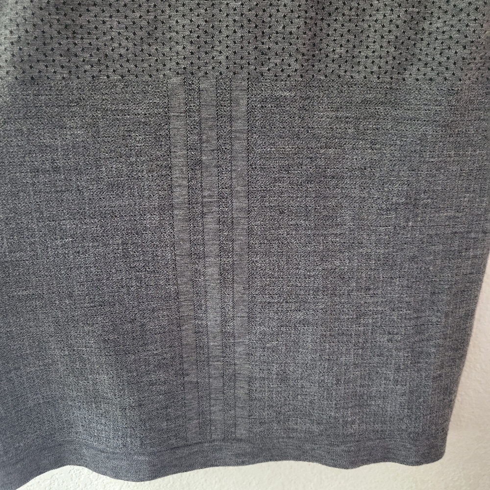 Adidas Women's Charcoal Gray Primeknit Running Top Size Large | Activewear VGUC - Picture 8 of 8